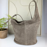 Aiga shoulder bag taupe dark