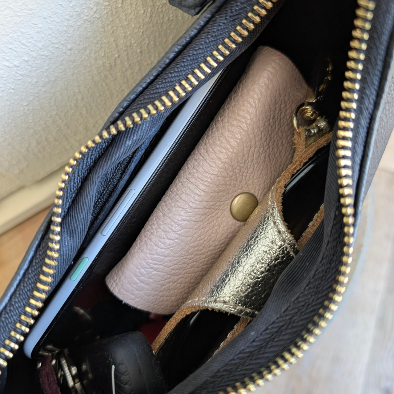 Aliel half-moon bag burgundy