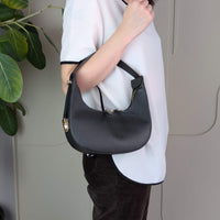 Aliel half-moon bag black