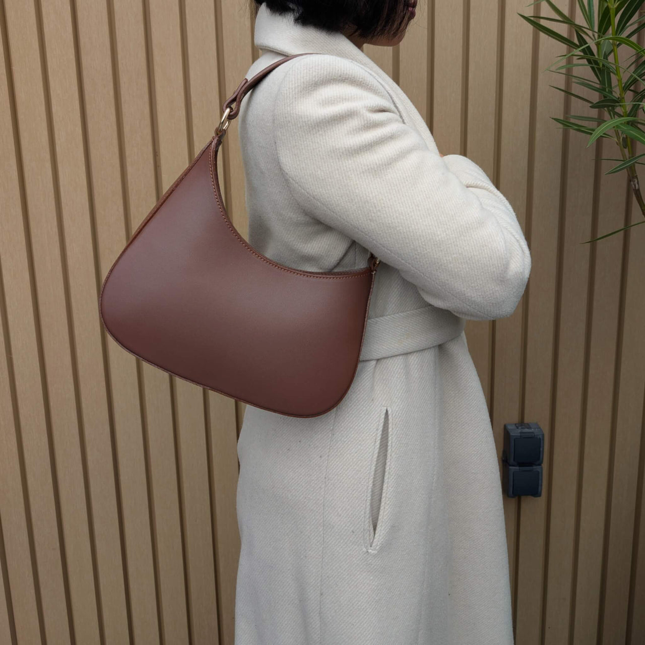 Amvea half-moon bag
