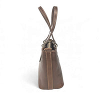 Handtasche aus schokobraunem Leder, Seitenansicht, House of Enira Isual