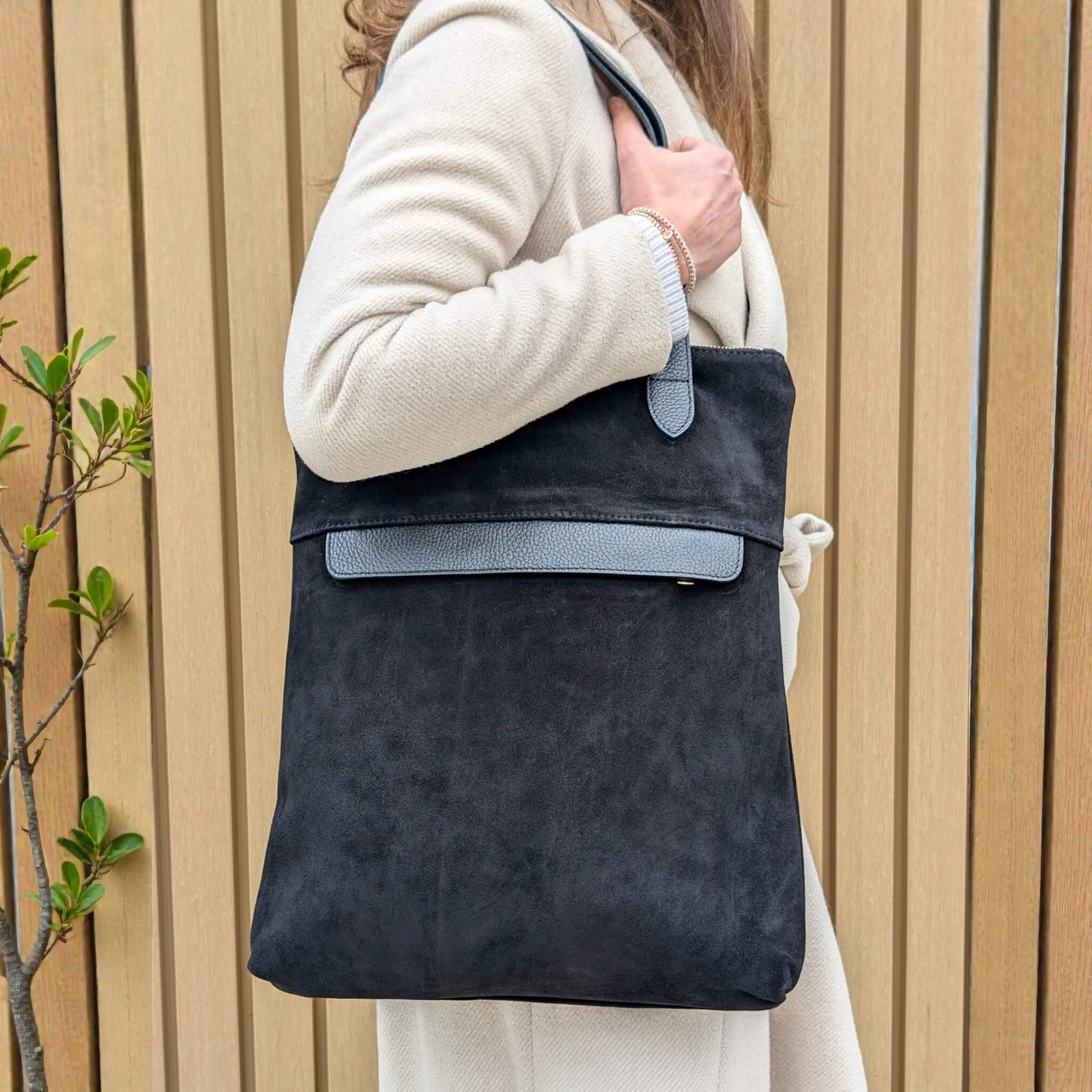 Liali suede shopper black