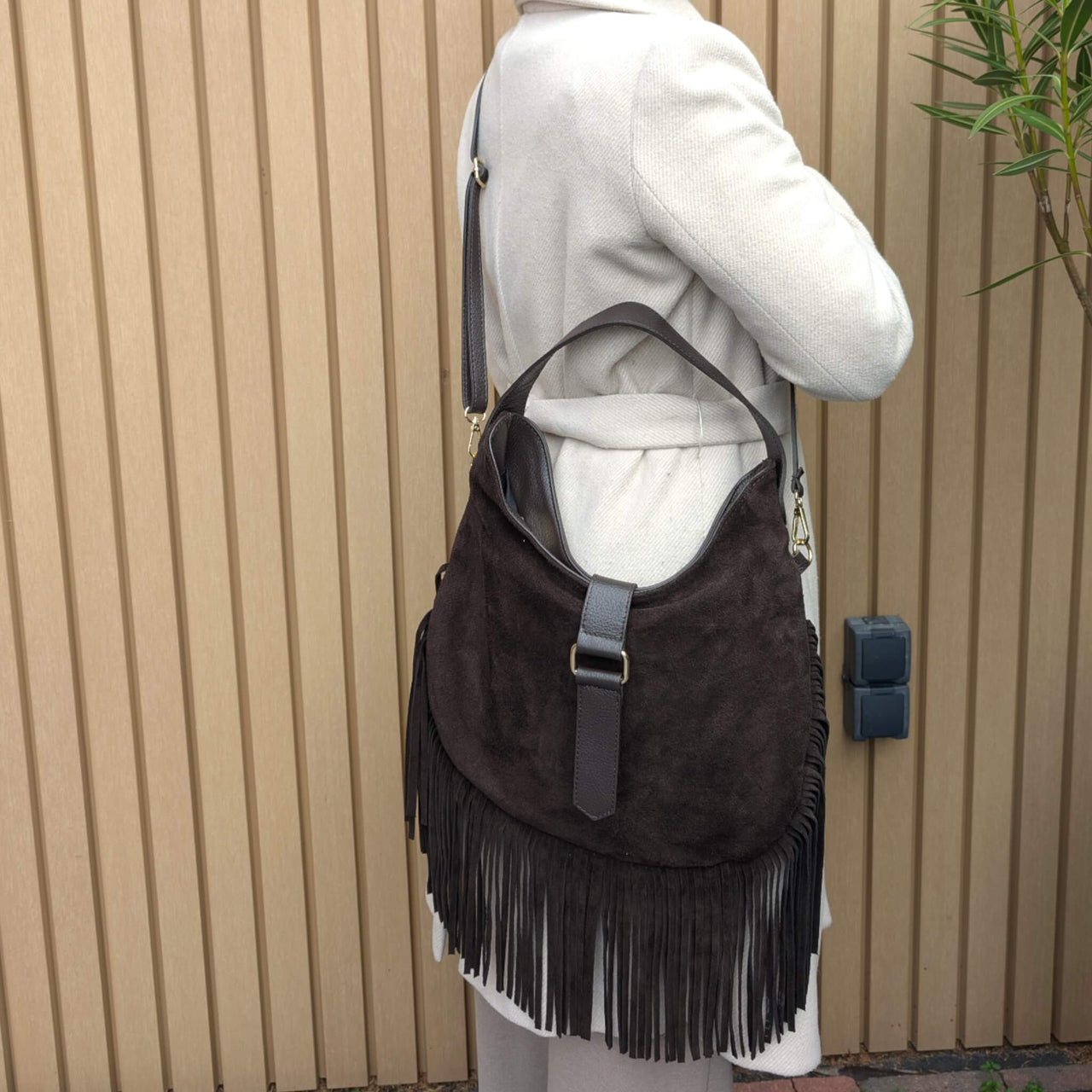 Nesi shoulder bag L chocolate