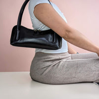 Viali baguette bag black