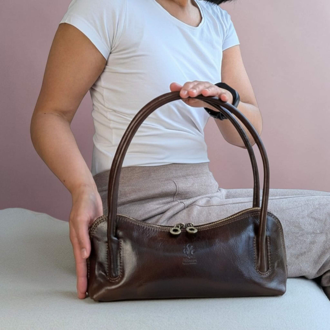Viali baguette bag chocolate