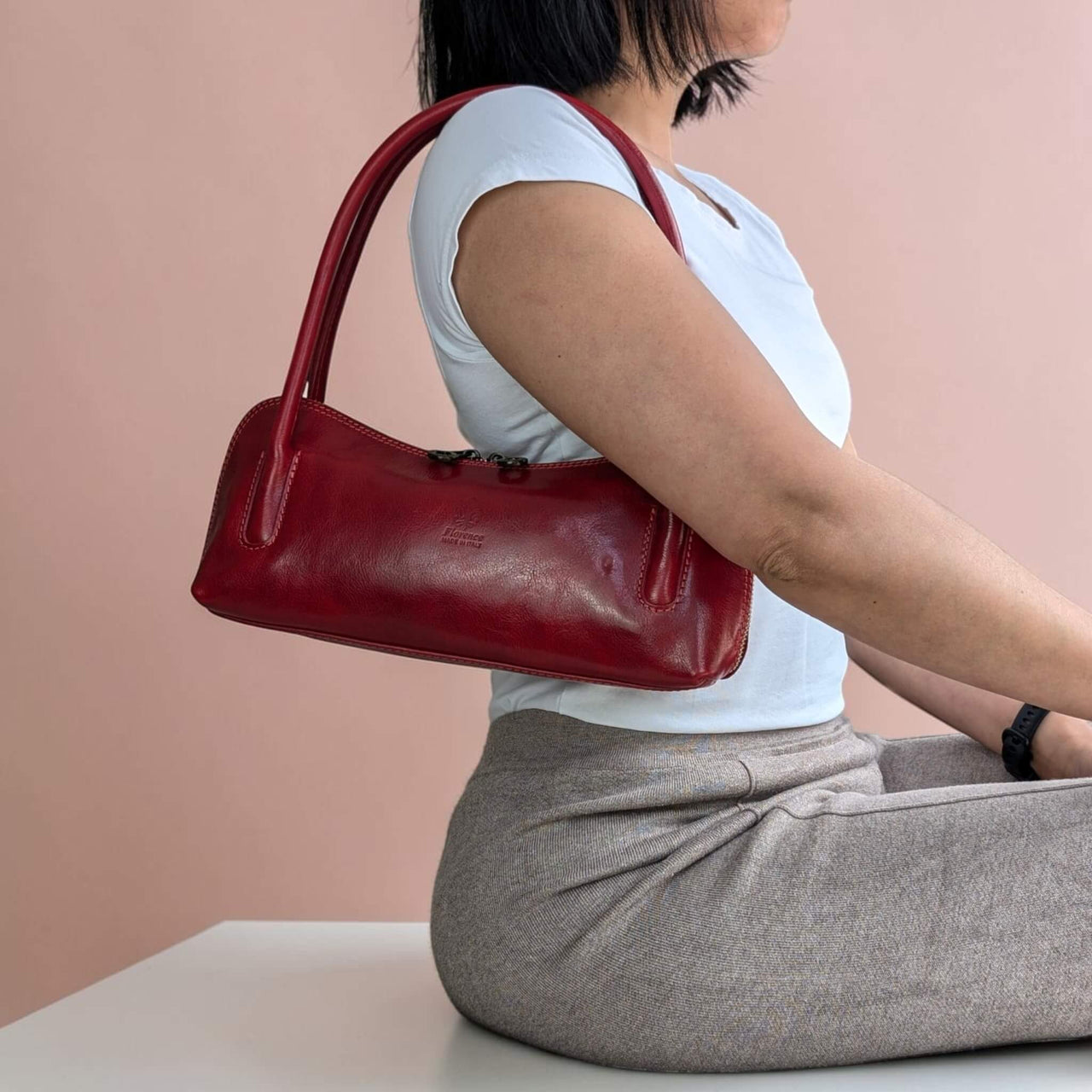 Viali baguette bag red